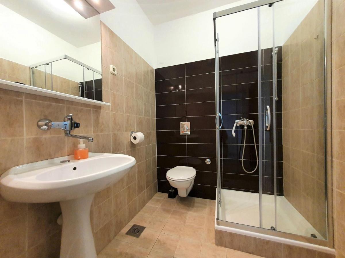 Apartment Katarina 3 - Sib156 By Interhome ブロダリツァ エクステリア 写真